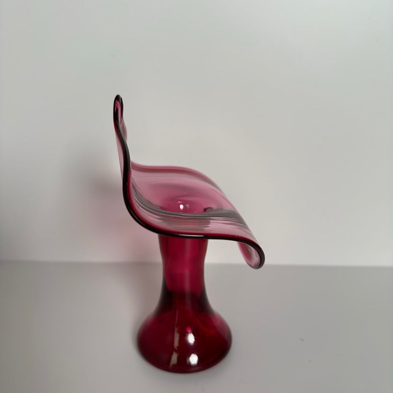Pilgrim Glass Cranberry Jack in Pulpit Vase