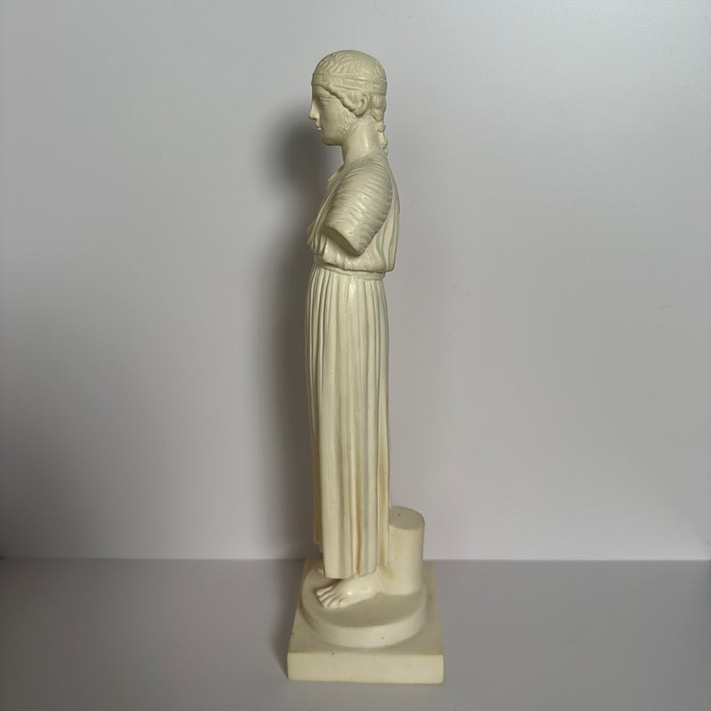 Auriga Alabastar Statue - G. Ruggeri