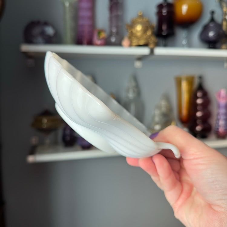 Vintage Anchor Hocking Milk Glass Shell Trinket Dish