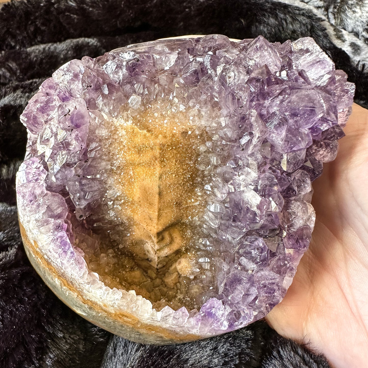 Amethyst after Calcite Pseudomorph